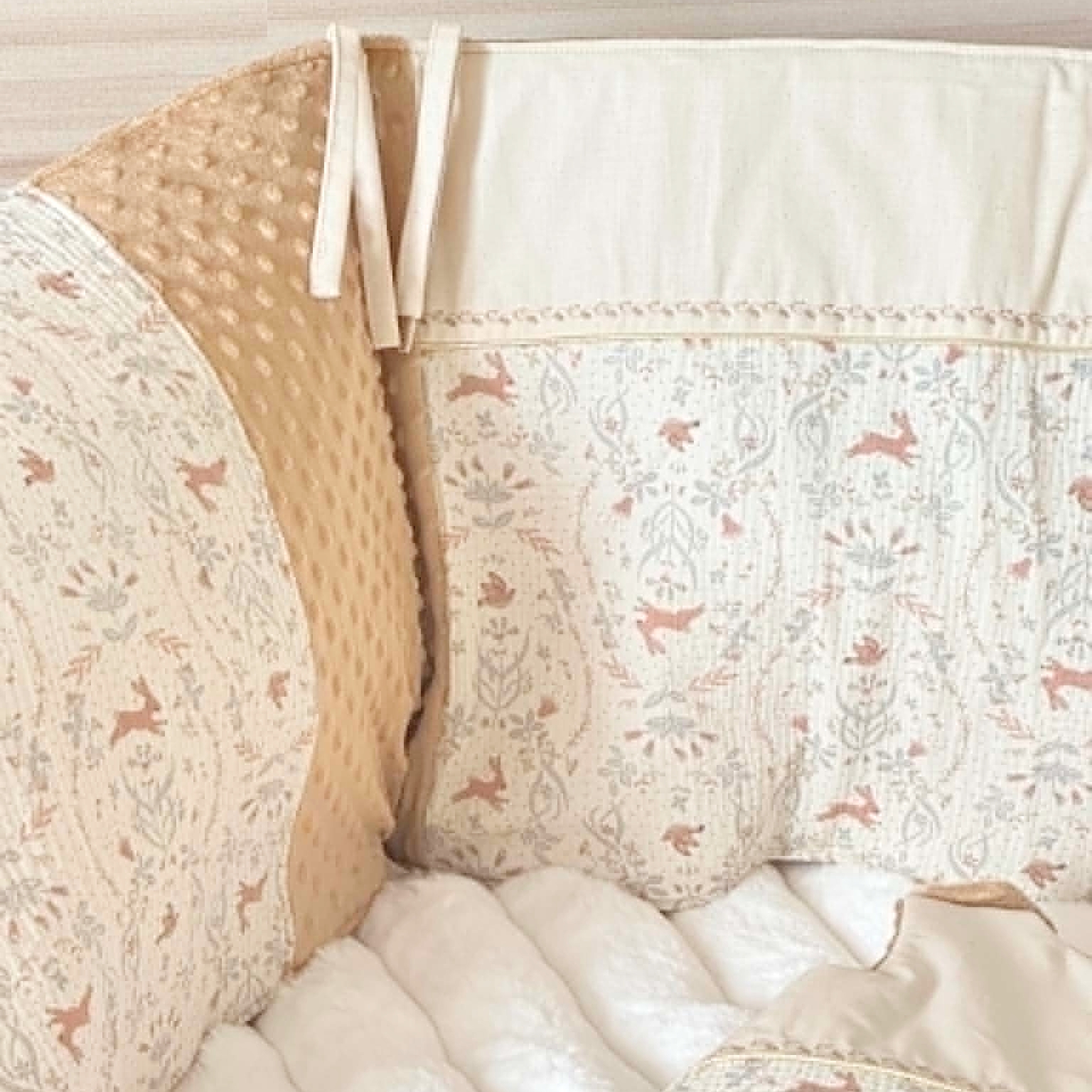tour de lit matelassé lapin mixte le jardin secret