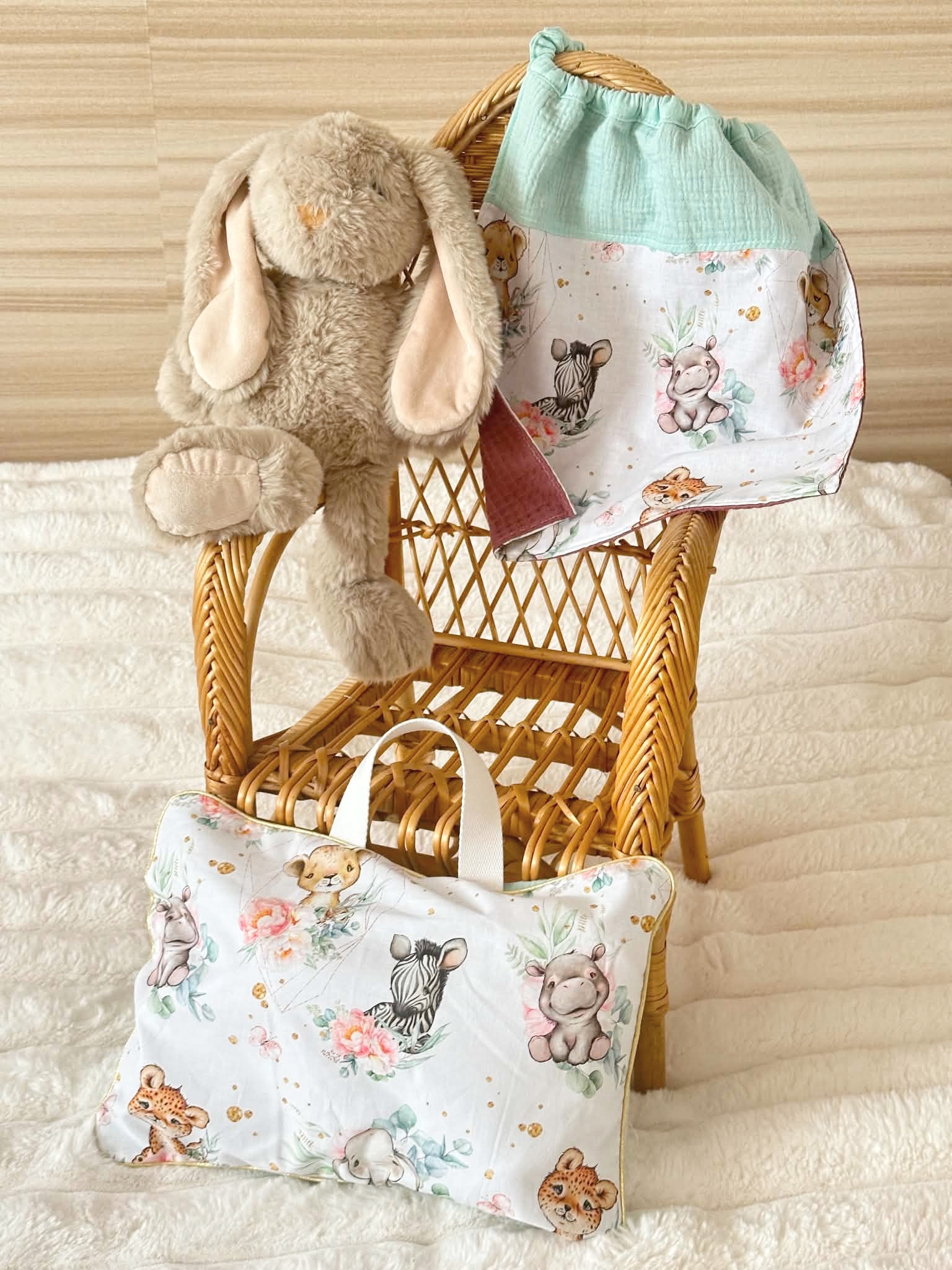 ensemble maternelle personnalisé doucefantaisie savane baby menthe