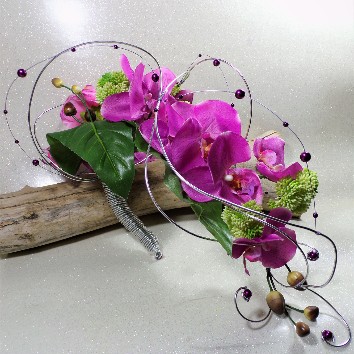 bouquet mariée cascade orchidée fuchsia