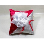 Coussin porte alliances rouge et blanc satin