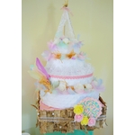 wedding cake dreamcatcher plumes pastel