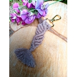 porte clé bohème macramé fait main doré taupe