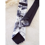 cravate slim noire feuilles