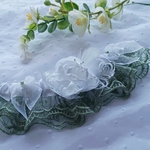 jarretière mariage vert sauge blanc dentelle fait main