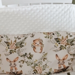 Tour de lit chambre bébé vert kaki blanc forêt lapin hérisson