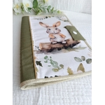 cadeau naissance mixte fait main carnet santé lapin hérisson