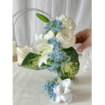 bouquet de mariée rond fleurs artificielles bleu pastel blanc