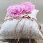 coussin pour alliances mariage satin dentelle romantique rose ivoire boheme vintage fait main