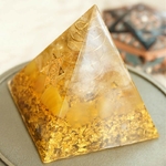 Orgonite-Pyramide-citrine-énergie-richesse-fortune-etoileharmonie