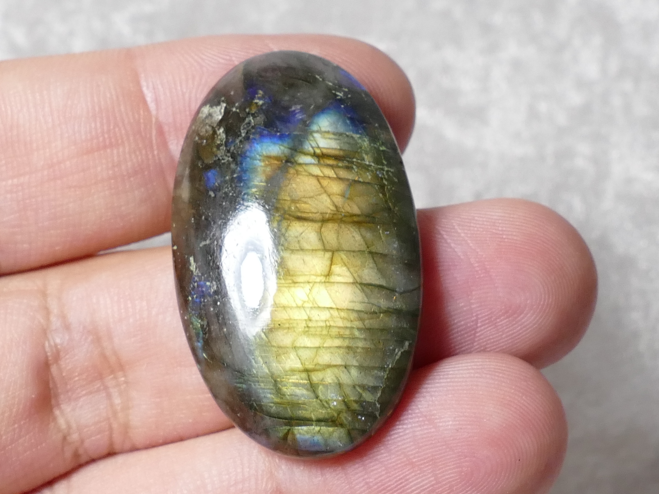 labradorite naturelle cabochon