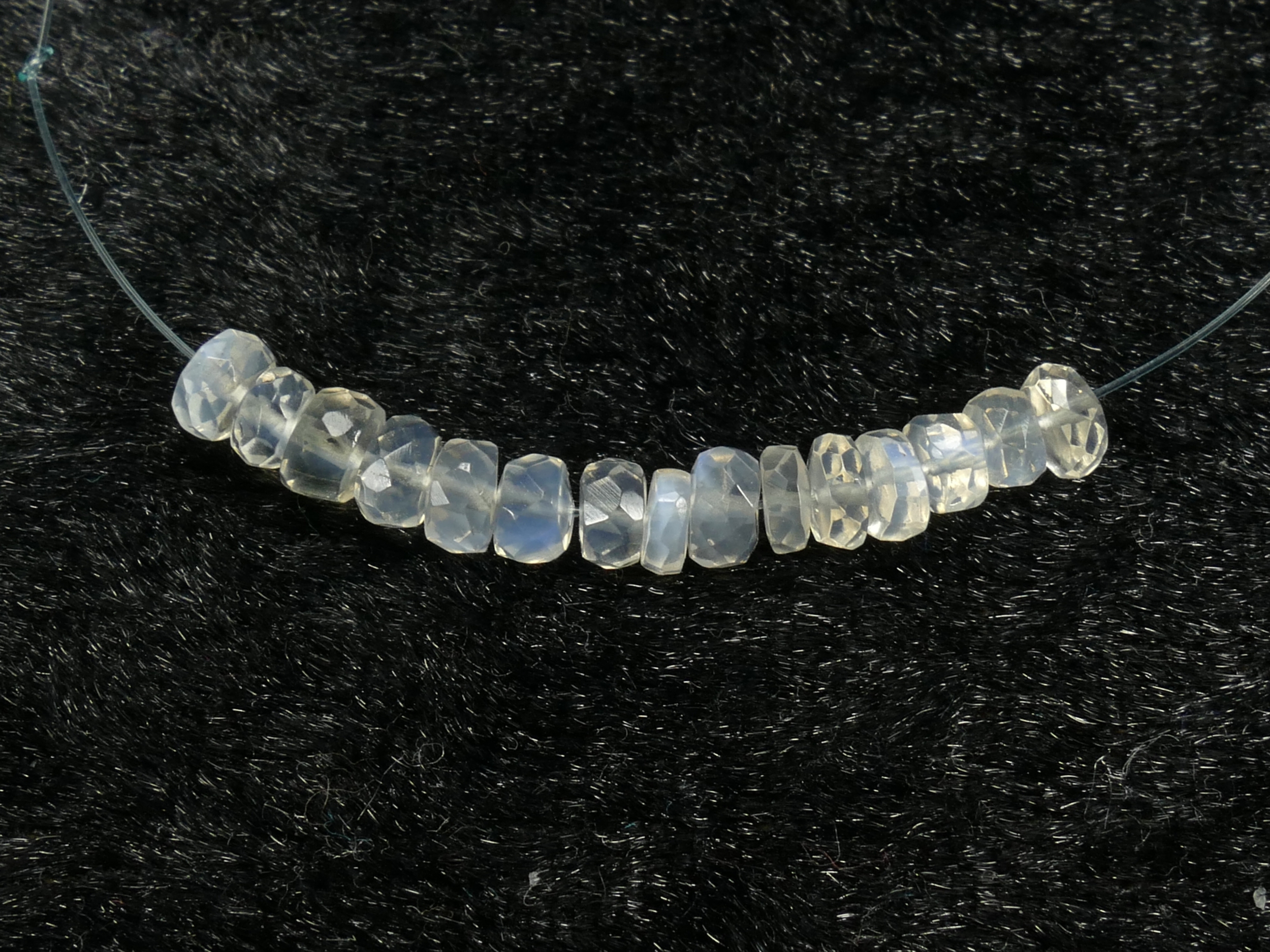 Collier Perles Rondeilles Pierre De Lune Blanche Feu Bleu Naturel - 18 Pouces, 157 Carats, Inde