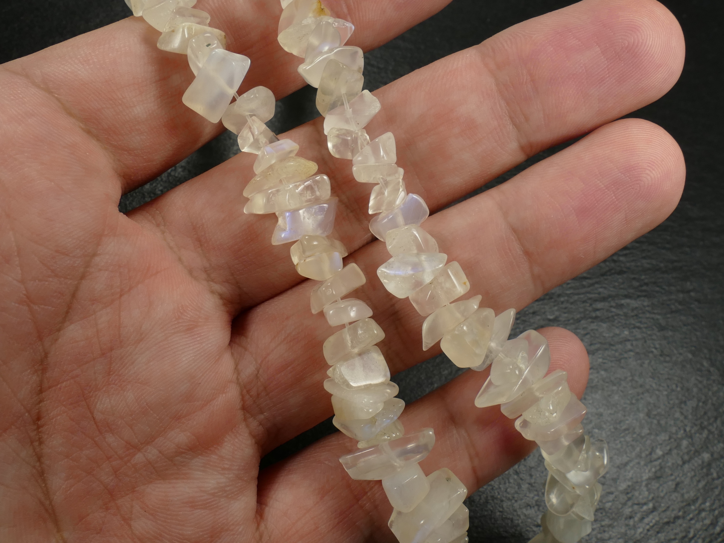 Bracelet pierre de lune adulaire blanche du Sri Lanka perles de 8mm |  Cœur de Pierres