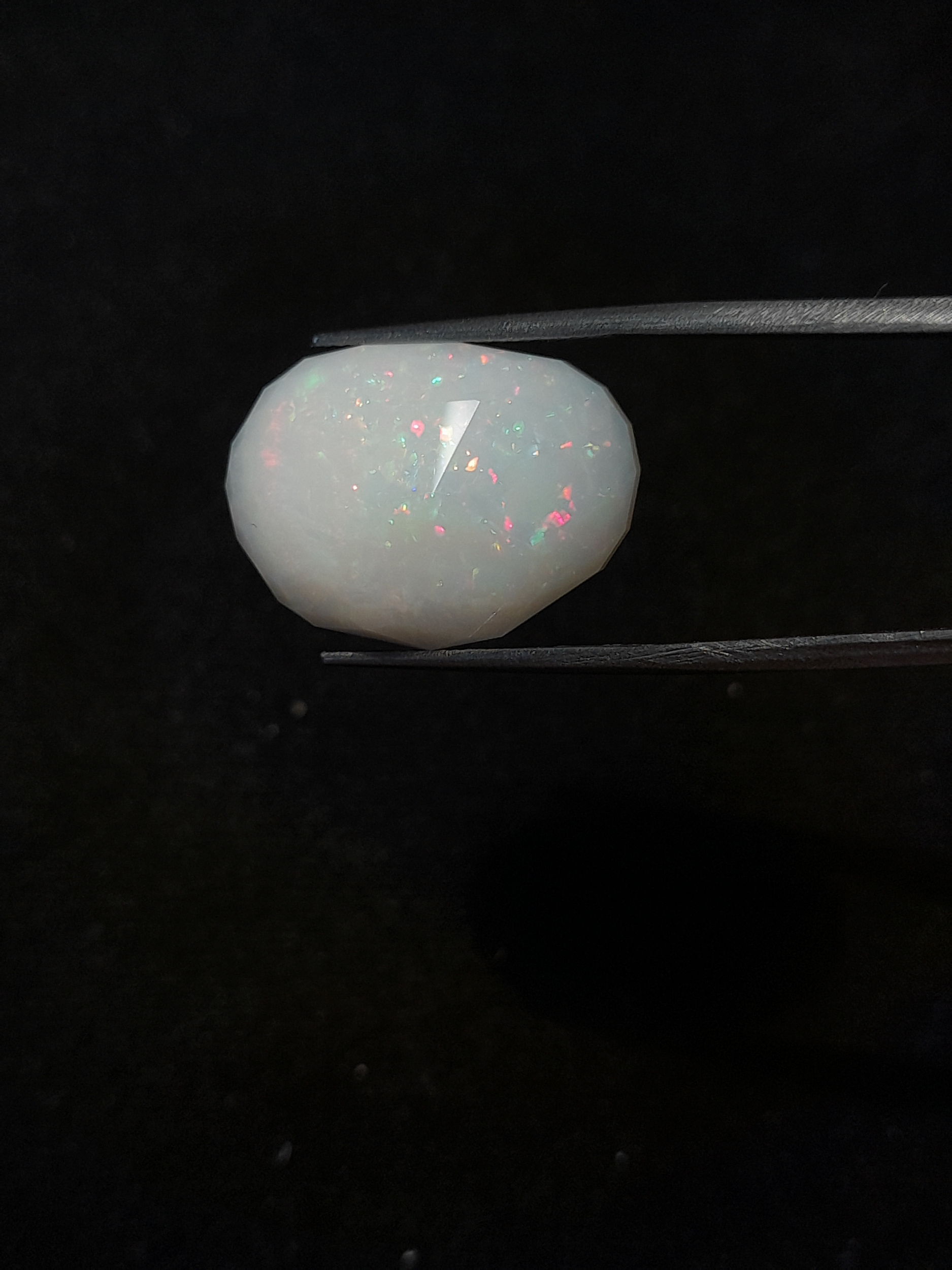 Opale naturelle dEthiopie 12.95ct taille en rose Natural Ethiopian opal rose cut