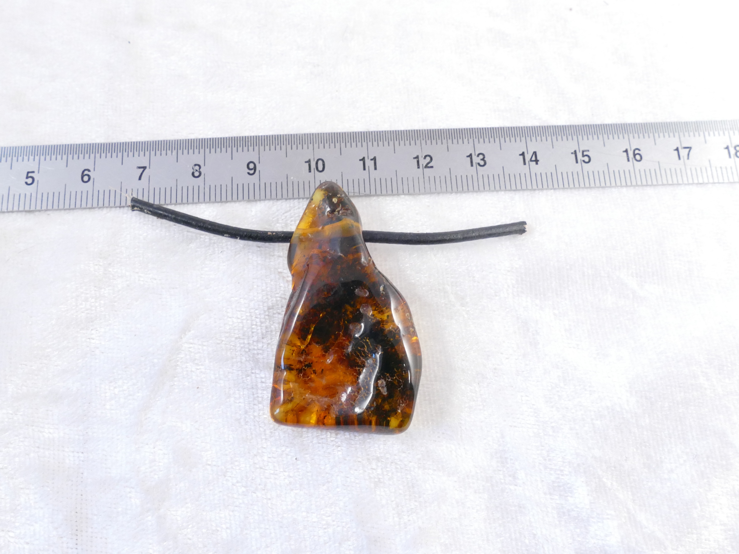 P1590882