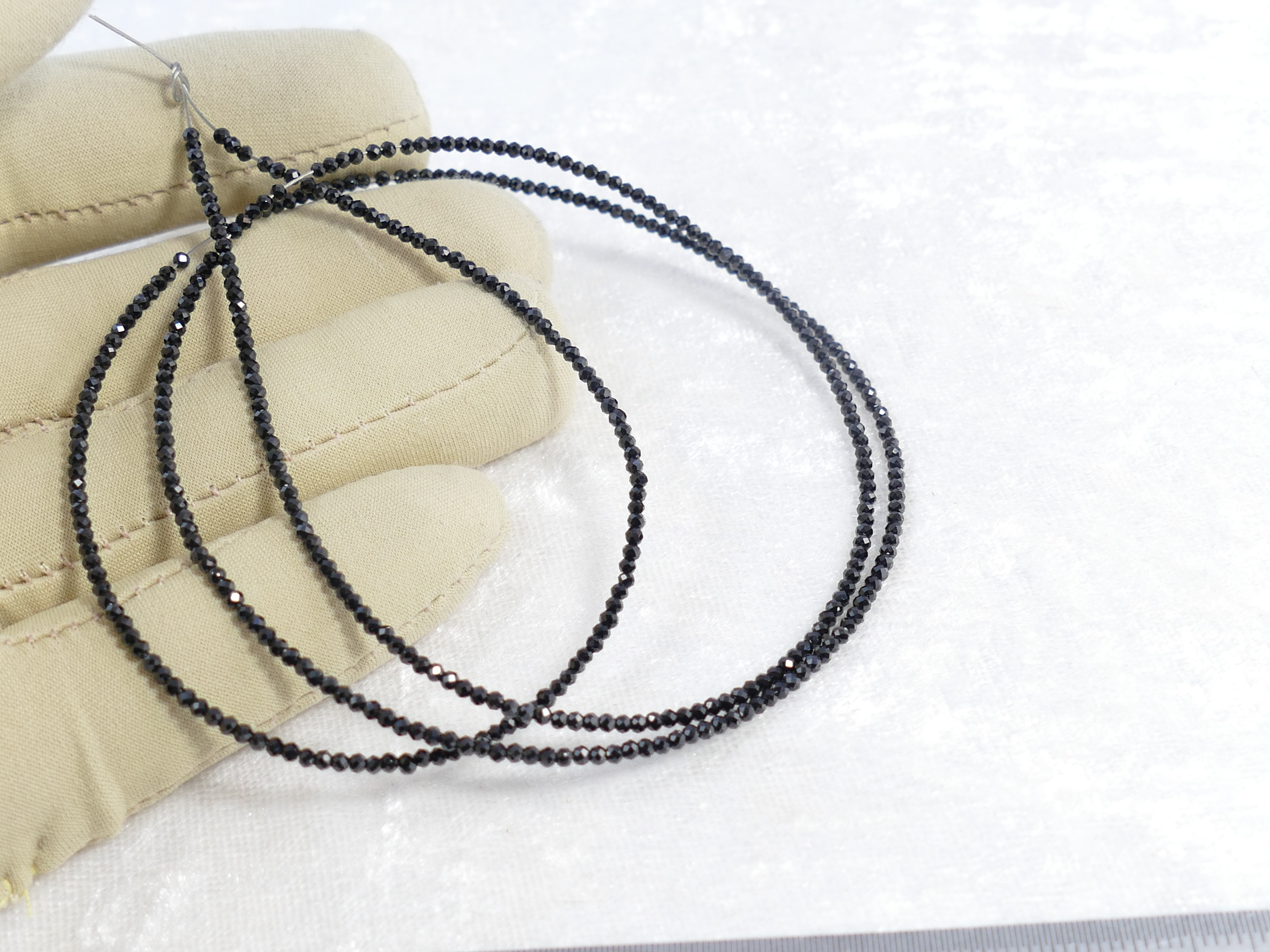 spinelle noir naturel perle ronde