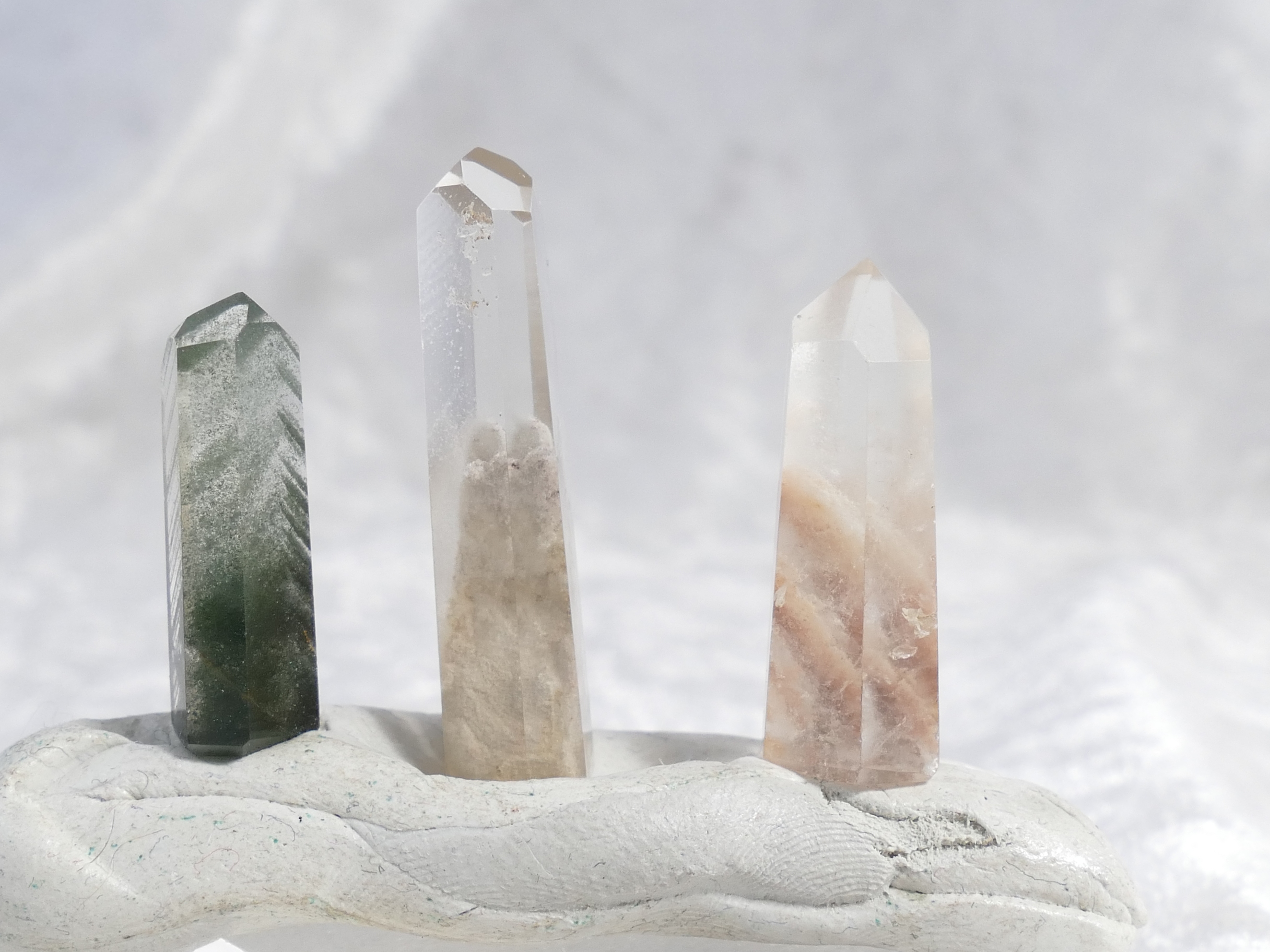 pointe polies de quartz naturel lodolite