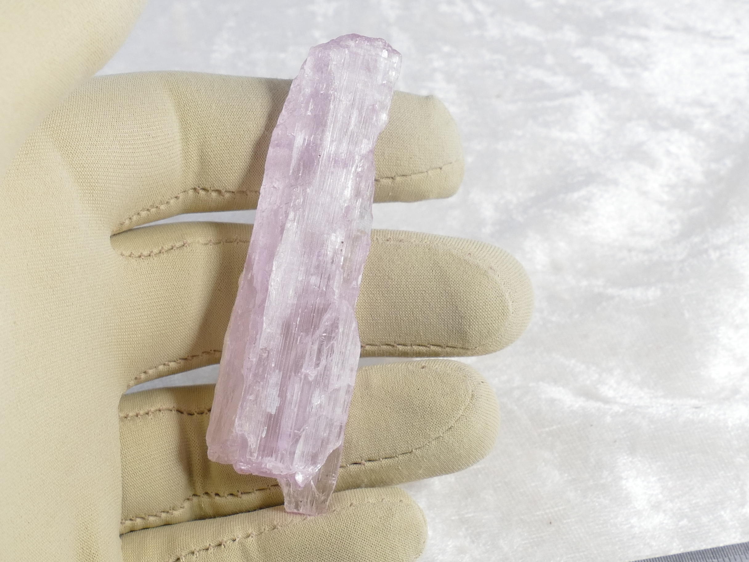 Kunzite brut naturelle