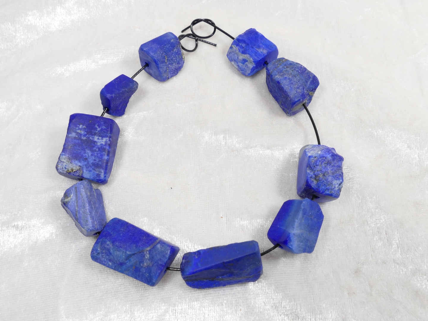 Perles Lapis-Lazuli Naturel – Forme Couronne/voile, 159 Cts, 8x15 Mm, Inde