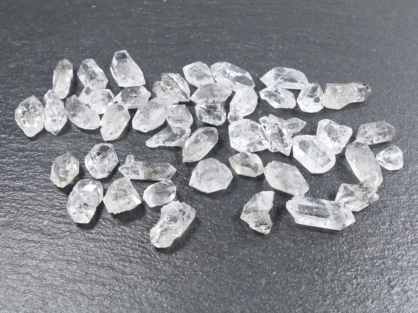 Cristal de roche naturel brute Quartz pointe et bi-terminé Gemmes Aventures