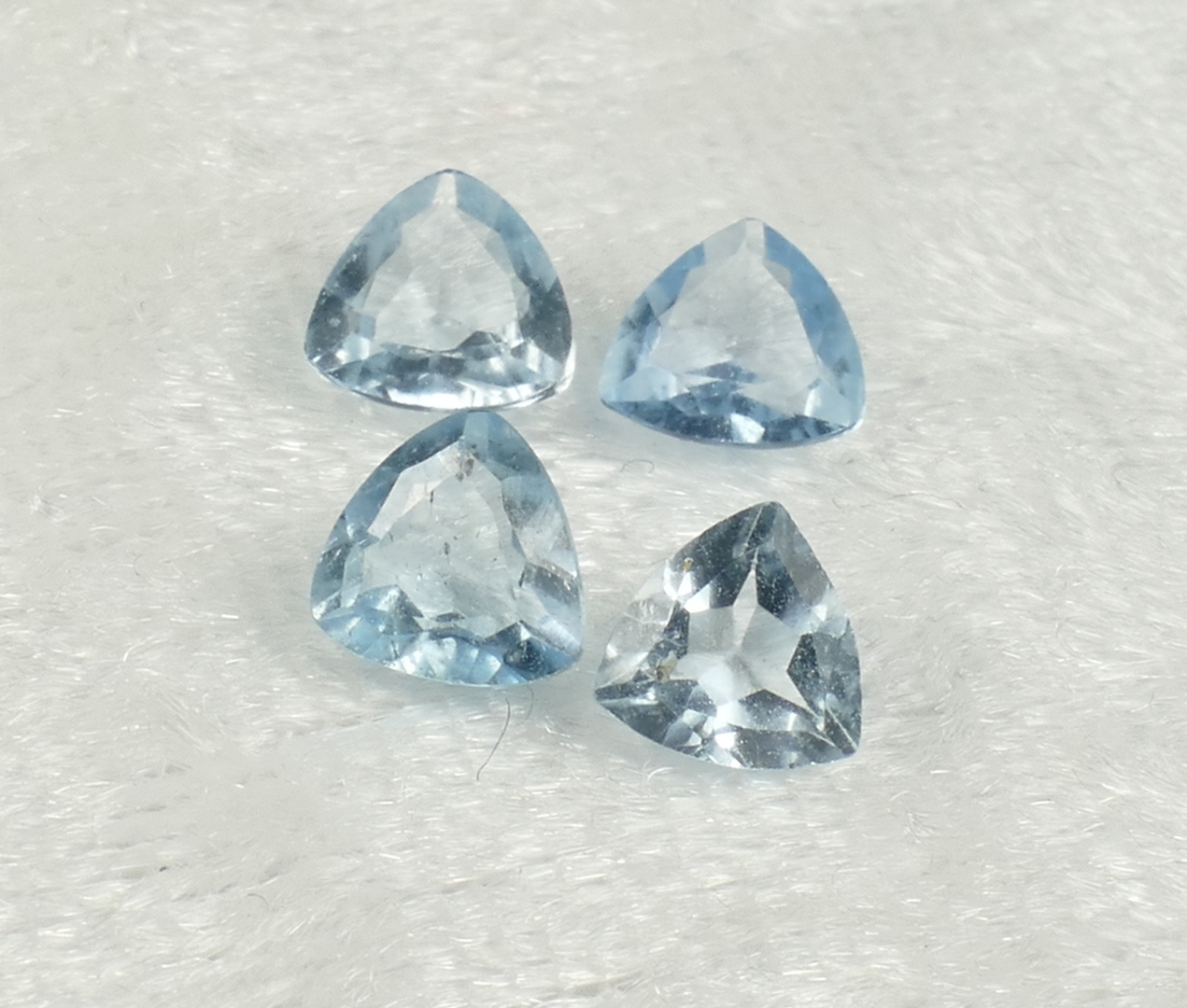 RARE !! Lot De 2 Topazes Bleues Naturelles Du Brésil – 6,95 Carats – P433.167T