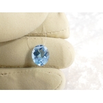 Perle de Topaze naturelle bleu intense facettée ovale