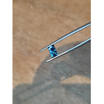 Topaze bleu Londre naturelle 0.86ct rectangle et motif nid d'abeille Natural London blue Topaz honeycomb