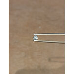 Small natural blue Zircon 4.1x3.8 0.31ct in shield - pear Zircon bleu naturel en bouclier - poire