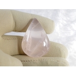 Cabochon de quartz rose naturel en poire