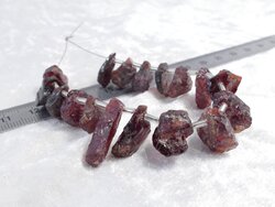 Perles En Grenat Rectangulaires 6x4mm - Lot De 10 Pièces - Rouge Bordeaux Profond