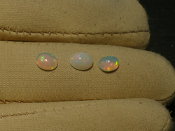 Lot de 4 Opales naturelle d'Ethiopie cabochon ovale 3.78ct (#PB177