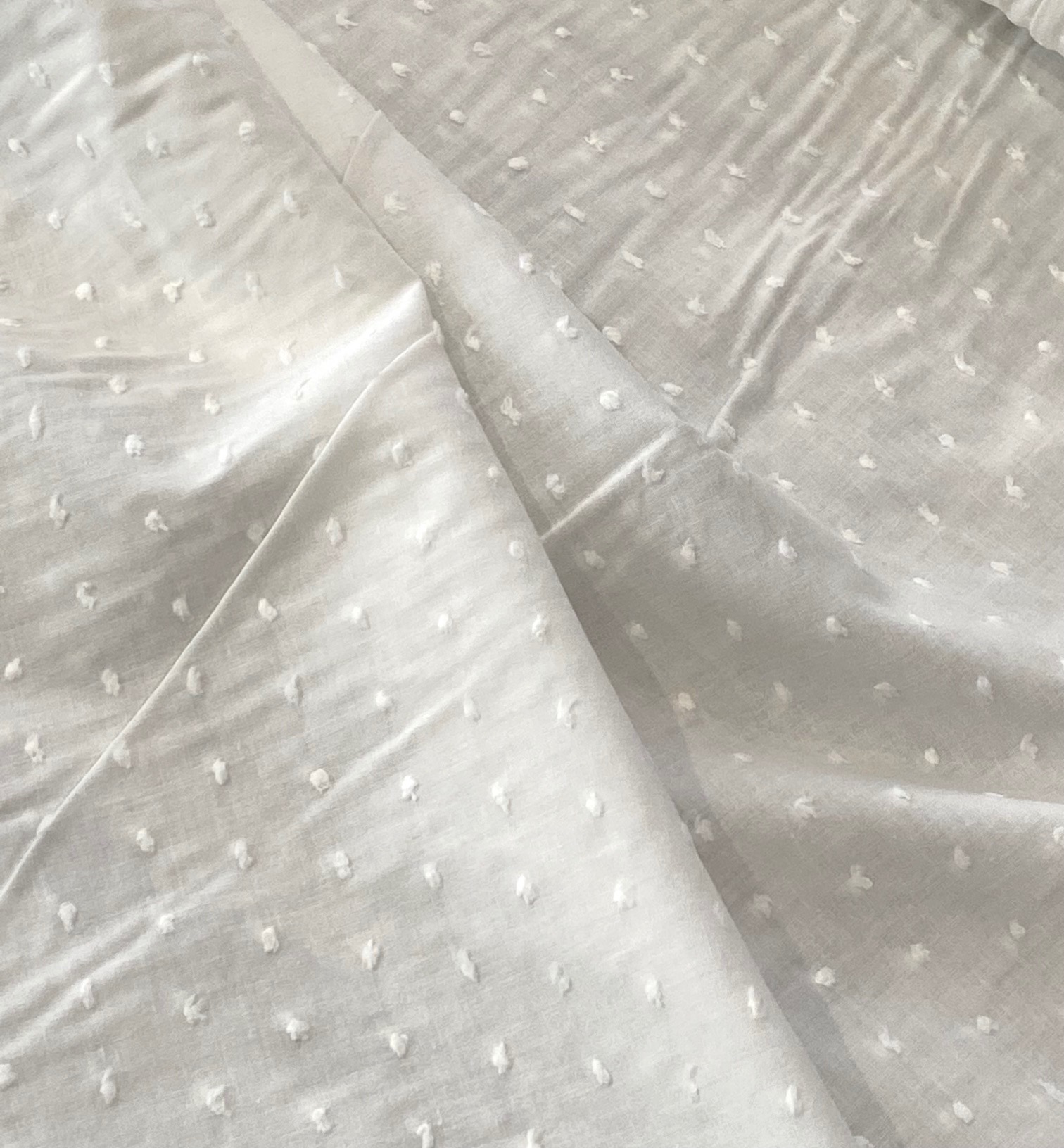 Tissu plumetis coloris blanc cassé 20 x 140 cm