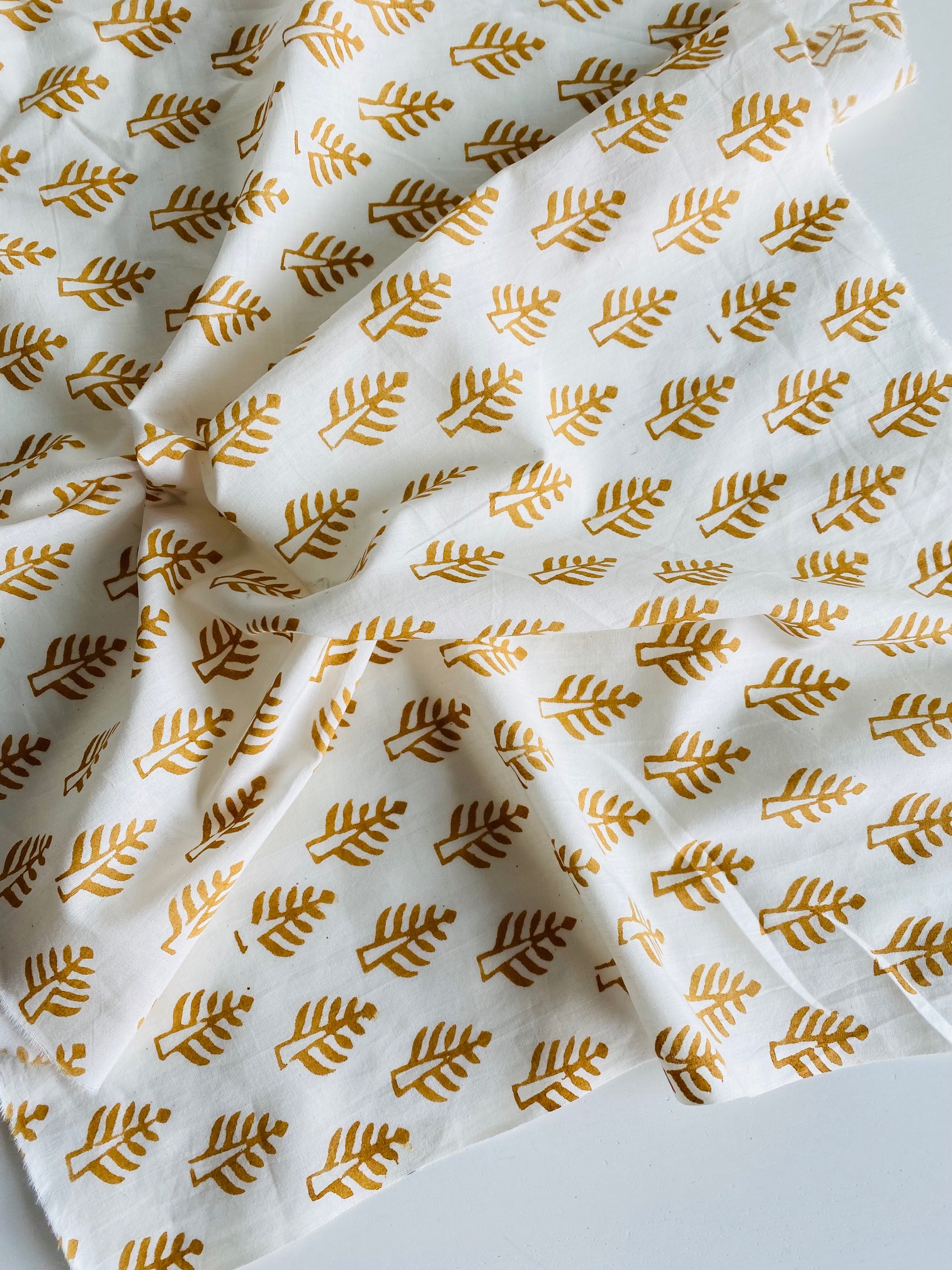 Tissu indien Agra moutarde 20 x 105 cm