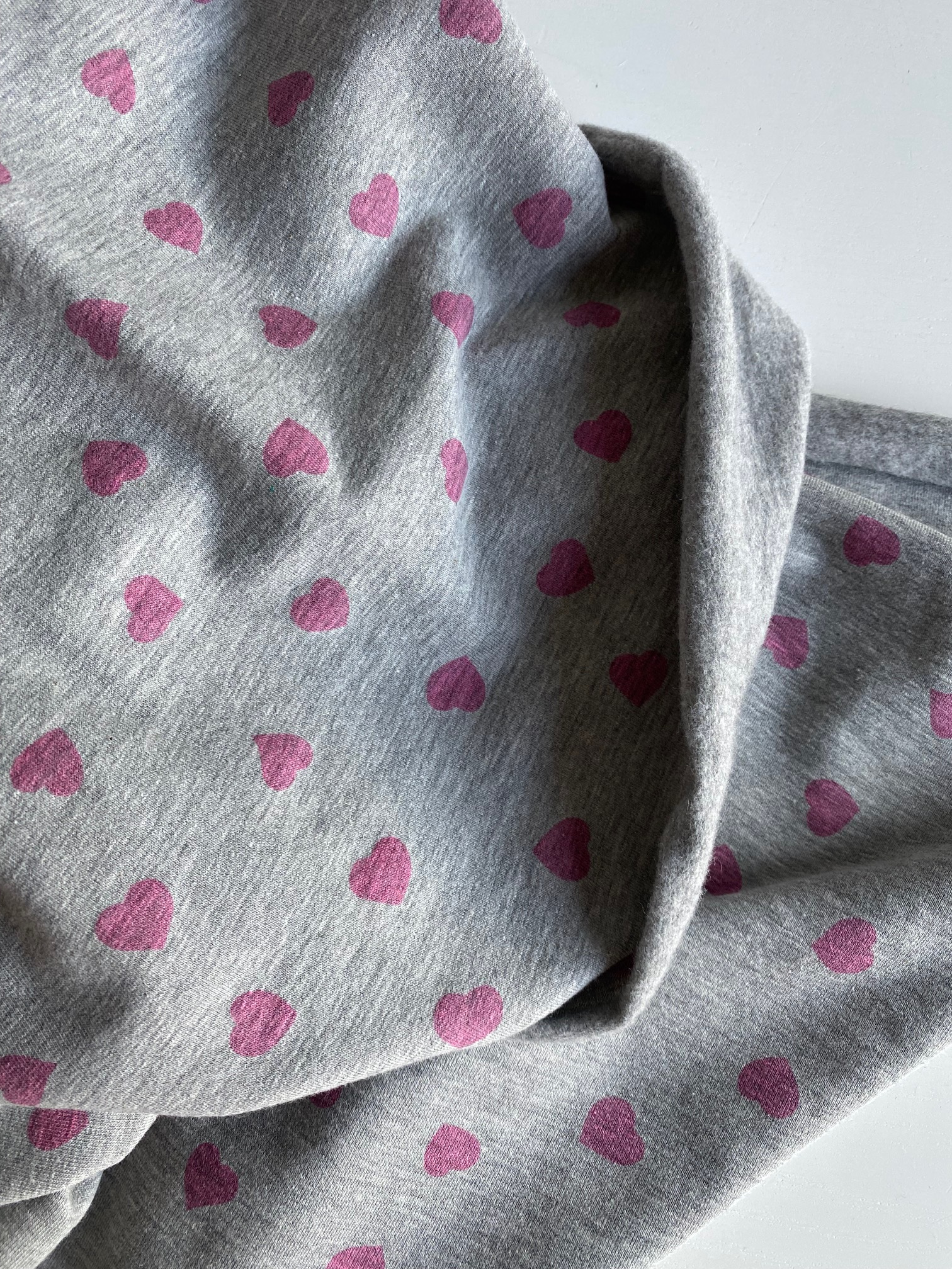 COUPON de Molleton fin gris chiné clair coeur-coeur coloris ROSE 1m60 x 150 cm