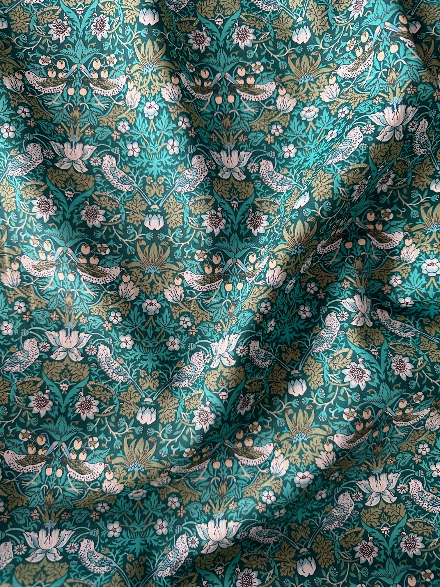 Liberty Fabrics - Liberty Fabrics - Motif Personnel
