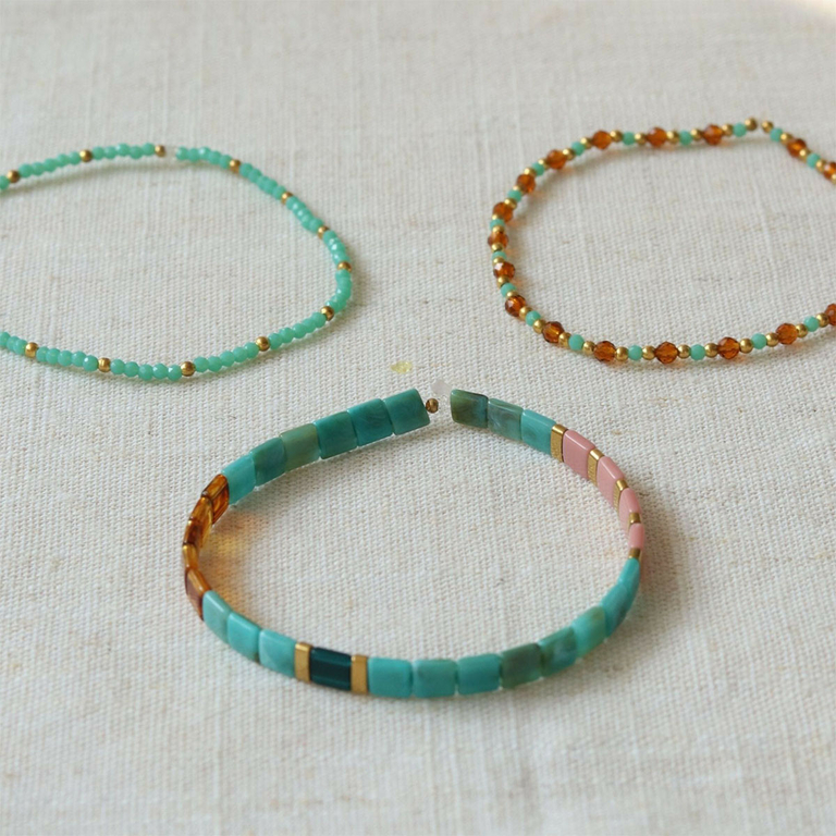 diy-bijouterie-mon-set-de-bracelets-perles-dore-4