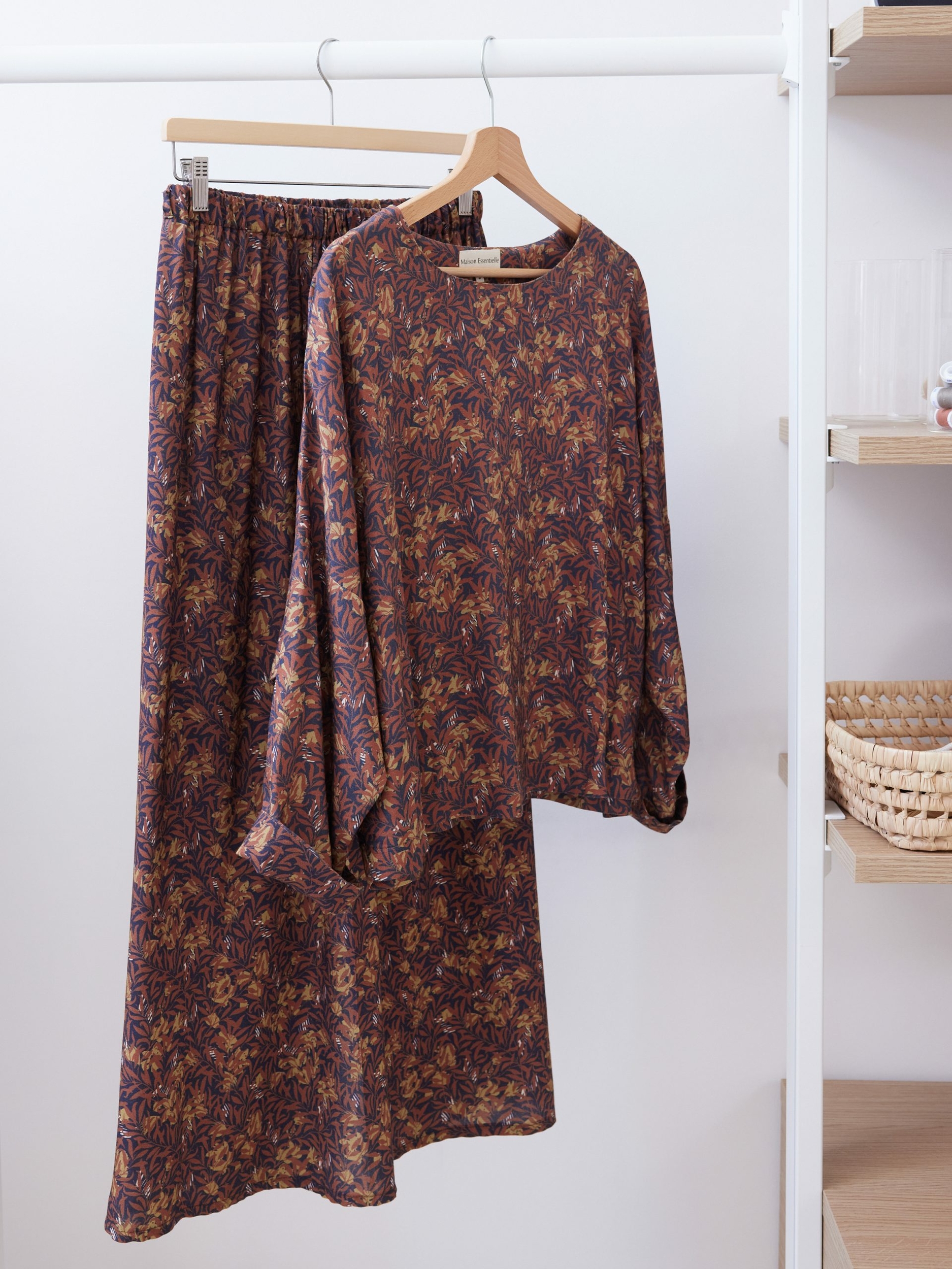 alba-et-jupe-longue-en-viscose-imprime-1-scaled