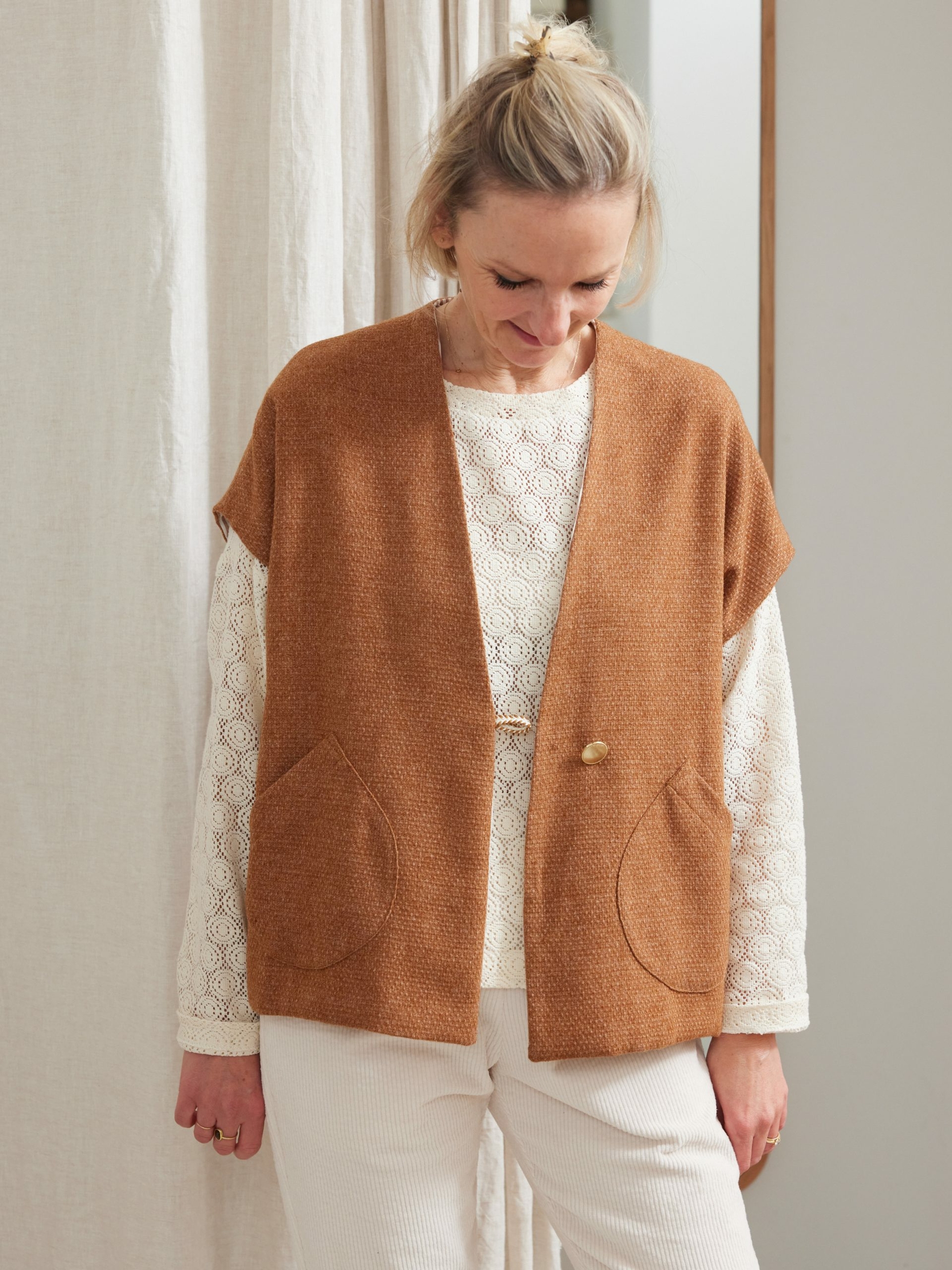 Veste-epure-rouille-maison-essentielle-9-scaled