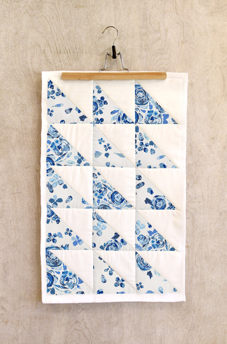 TBL89500-Swifting-Flora-Indigo-Product-Inspiration-Quilt