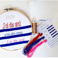 Kit Marinière brodée "J'ai 10 ans" : fils à broder et Solufix
