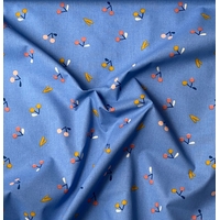 COUPON de Popeline cerises fond bleuet 1m60 x 140 cm