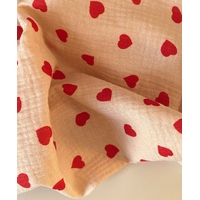 Double gaze glitter coloris sable coeur coeur rouge 20 x 135 cm