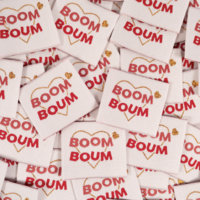 Étiquettes tissées ©ikatee - 5 étiquettes "Boum Boum"