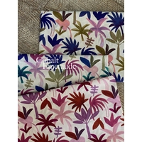 COUPON de Nerida Hansen Voile de coton Palm Haven coloris Cobalt Emeraude - 80 x 145 cm