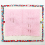 Web-Liberty-Needle-Case-open-middle