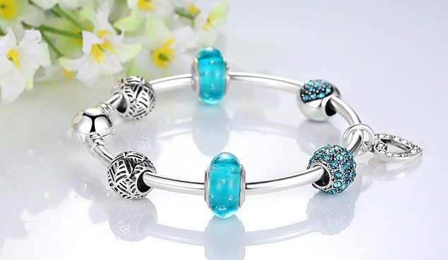 Bracelet avec charms LOVE DREAM – Style Murano – Bleu ou Rose - 2 Tailles2-min