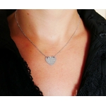 Choker pendentif coeur gravé- LA VIE EST PLEINE DE PETITS BONHEURS – Minimaliste - Acier Inoxydable – 40 + 5 cm - bijoux Ikita Paris