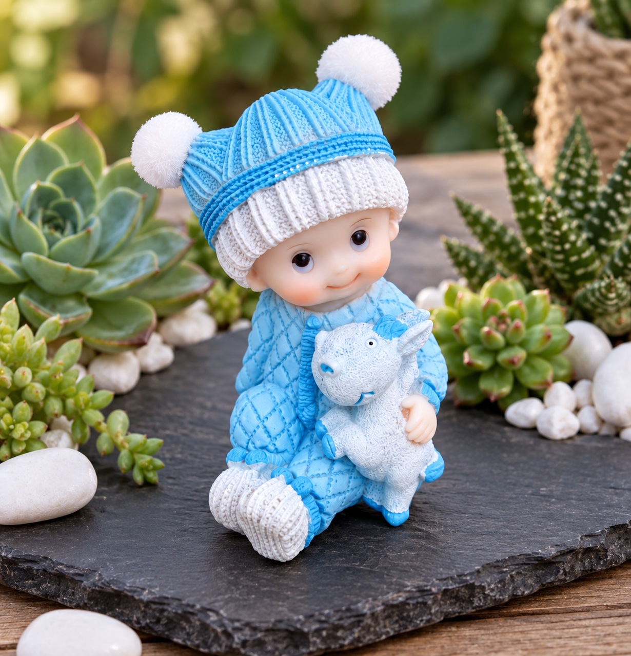 bebe avec son petit lapin figurine bapteme baby shower