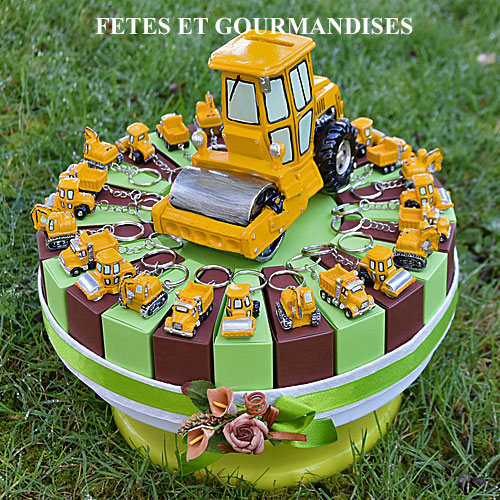 Gateau Dameuse Engin De Chantier A Remplir De Dragees Pour Bapteme Mariage Communion Fete Anniversaire Contenants Contenants Gateau Fetes Et Gourmandises Florales Vendee