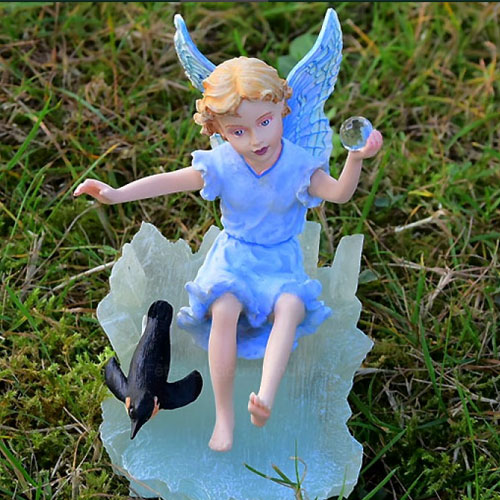 fee-enfant-neige-figurine-cadeau