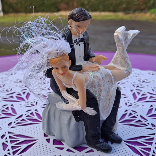 Couple humour fessee figurine decoration mariage gateau piece montee